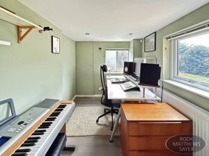 Photo 15- click for photo gallery